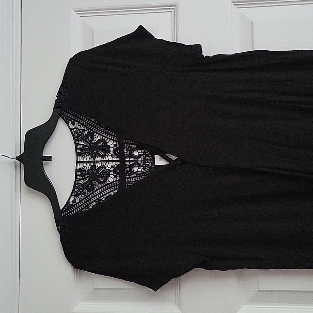 No Boundaries Women's Top - Picture 3 of 11